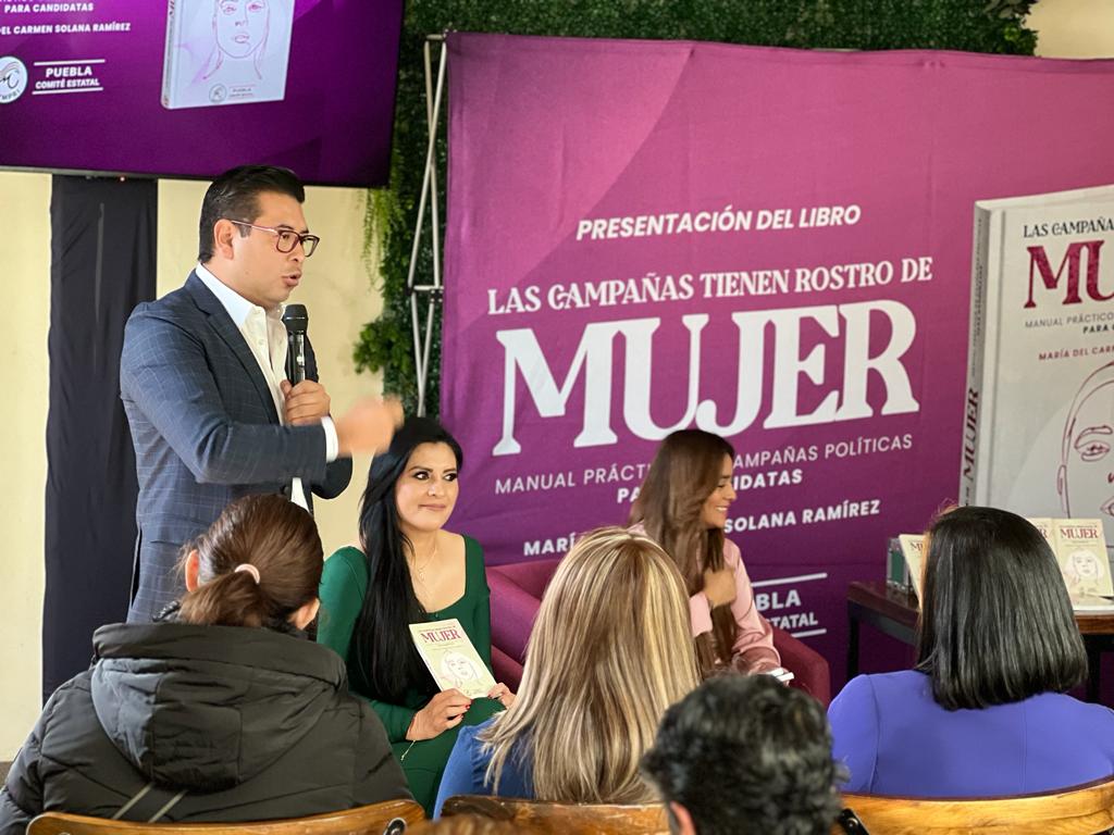 NestorCamarillo's tweet photo. Me dio gusto acompañar a mi amiga @xitlalicceja, líder del @OnmpriNacional, a la presentación del libro: "Las campañas tienen rostro de mujer", actividad que visibiliza el activismo político de las mujeres.

#UnidosSíPodemos 🇲🇽 https://t.co/6NpKrdCrAr