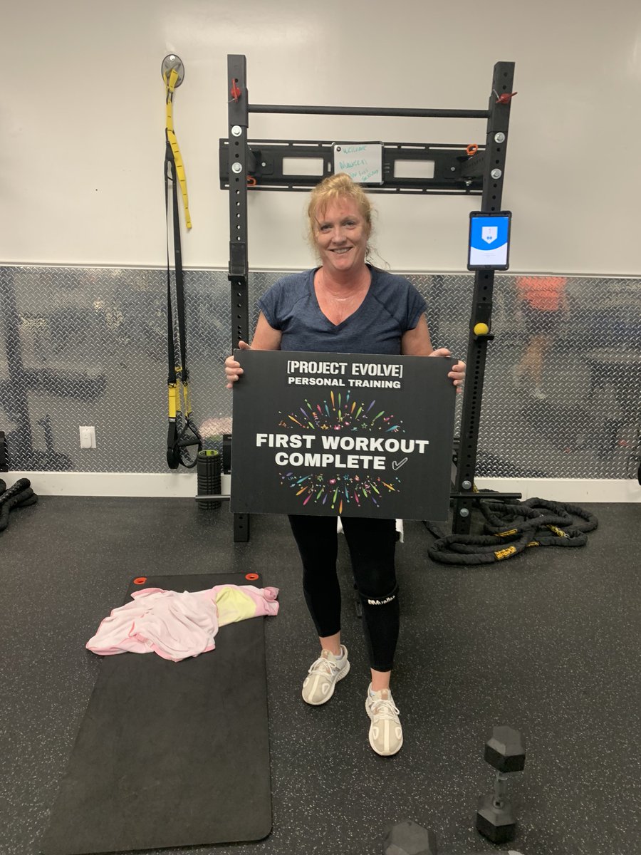 projectevolve_'s tweet image. HUUUGE SHOUTOUT TO Maureen for CRUSHING her first workout this morning with us! We are so proud of you for pushing through and getting it done! 
#firstworkout #naplesfl #personaltrainer #personaltraining #swfl #fitnessmotivation