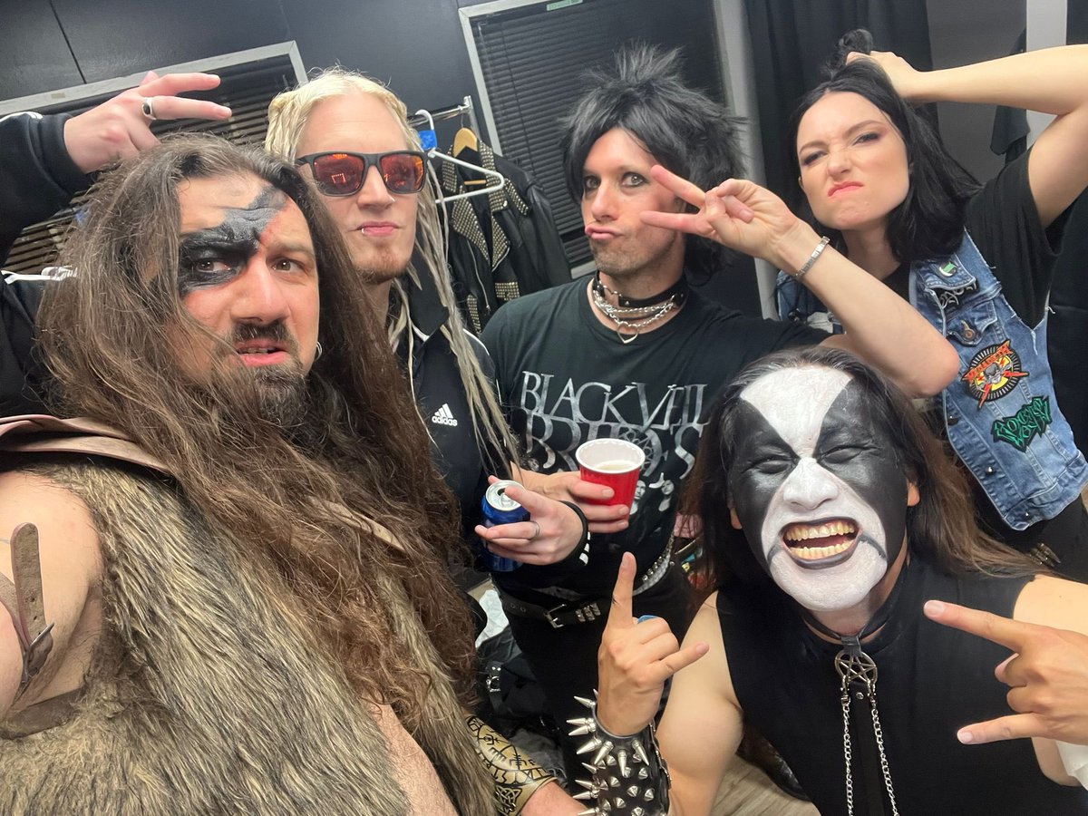 Which single from WARP SPEED WARRIORS is your favorite so far? Who is excited to hear more? Warp Speed Warriors is out everywhere March 15th, 2024 and available now for pre-order! napalmrecordsamerica.com/dragonforce 💿