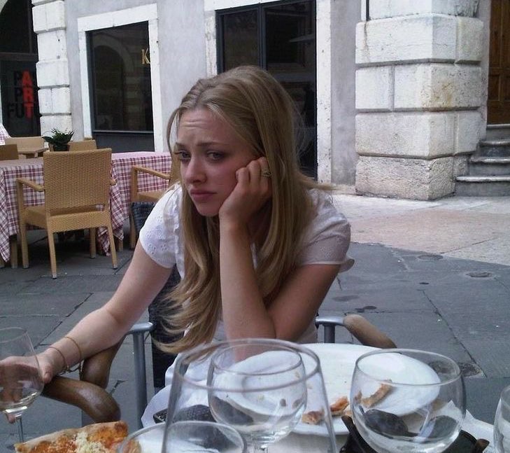 he estado pensando que en todas las relaciones que he tenido tanto como de pareja o de amistad siempre pero siempre soy yo la que toma la iniciativa y dice “NOS JUNTAMOS?” o “QUIERO VERTE” dios es horrible porque encima me hace sentir re pesada y m dan ganas de llorar