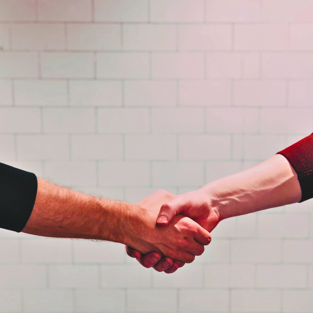 The OSI is hiring a part-time, hybrid Administrative Assistant based in Dallas! Candidates must be Texas residents with three plus years of administrative experience and a keen eye for detail. View the full job description and instructions to apply at osinst.org/administrative….