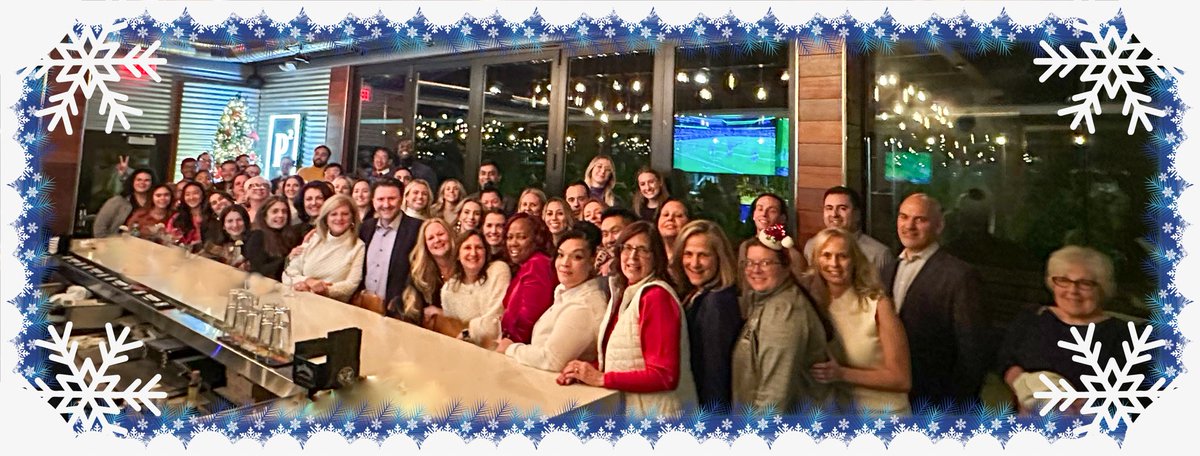 Happy Holidays from the @FoxChaseCancer Urology Department! 🎄❄️ Wishing everyone a healthy and joyful season! 👩‍⚕️👨‍⚕️ @FCUroOnc