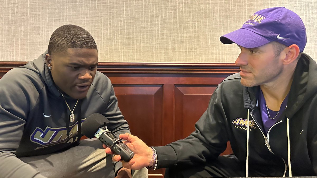 Dave Riggert (@daveriggert) on Twitter photo Listen to my conversation with James Madison LB Trent Hendrick. No. 24 JMU kicks off with Air Force tomorrow at 3:30 p.m. EST in Fort Worth.
🔊 on.soundcloud.com/JuL1D
<a href="/JMUFootball/">JMU Football</a> | <a href="/TrentHendrick1/">Trent Hendrick</a> Listen to my conversation with James Madison LB Trent Hendrick. No. 24 JMU kicks off with Air Force tomorrow at 3:30 p.m. EST in Fort Worth.
🔊 on.soundcloud.com/JuL1D
<a href="/JMUFootball/">JMU Football</a> | <a href="/TrentHendrick1/">Trent Hendrick</a>