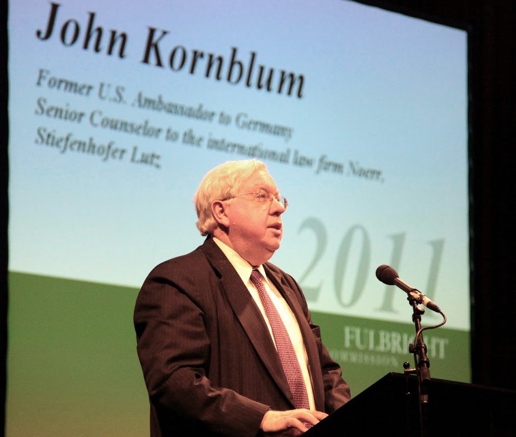 My deepest condolences to the family of Ambassador John Christian Kornblum, former U.S. Ambassador to Germany from 1997- 2001. Ambassador Kornblum was deeply committed to the #transatlantic relationship. He spent his decades-long career followed by a retirement dedicated to