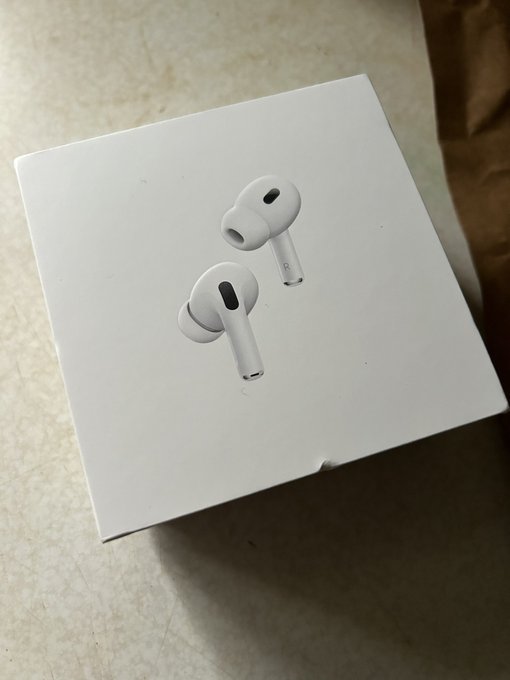My toxic lover gifted me this very needed airpods! 🥹🥹🥹 Thanks baby!   See you tomorrow&hellip; 😈😈🤤🤤🤤🤤 https://t<a href="/tag/mvsales"class="tags"><span>#mvsales</span></a>