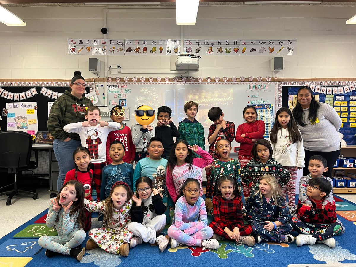 Ms. Dengler (@msdenglerrbps) on Twitter photo Happy Holidays from Room 608! Special thanks for our room parents for making today so special! 🤍😊 <a href="/Ms_JRivera/">Ms. Rivera</a> <a href="/rbpsEAGLES/">Red Bank Primary</a> #RBBisBIA Happy Holidays from Room 608! Special thanks for our room parents for making today so special! 🤍😊 <a href="/Ms_JRivera/">Ms. Rivera</a> <a href="/rbpsEAGLES/">Red Bank Primary</a> #RBBisBIA