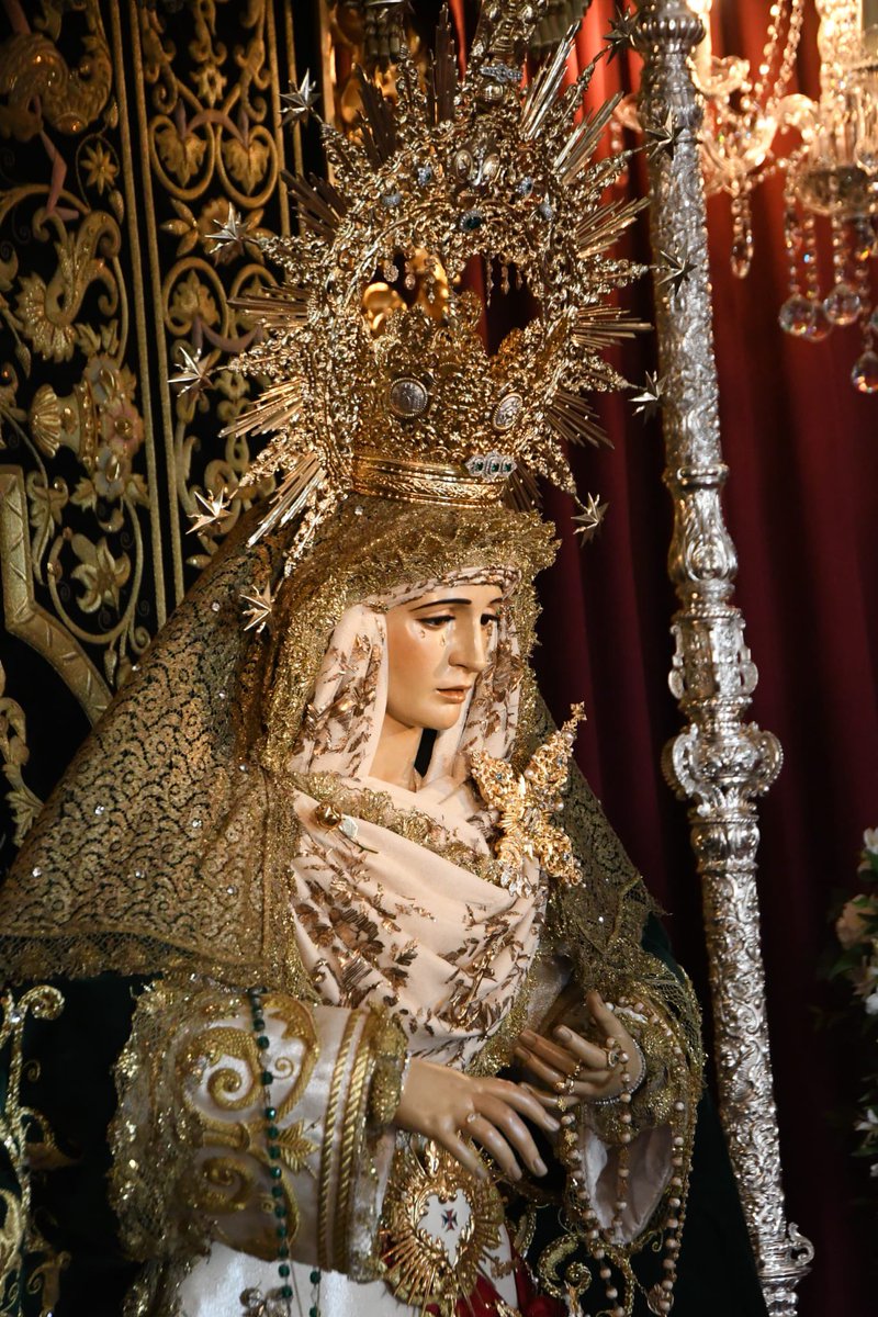 Besamanos a la Virgen de la Esperanza de Dos Hermanas @HdadCautivoDH

#25AniversarioPDAS  #ASacro 

📸 @LuisManuelFernn