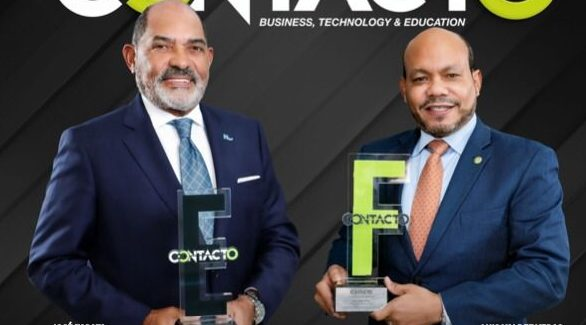 👏¡Ejecutivo y funcionario del año!👏

La revista Contacto (<a href="/revcontactord/">Revista Contacto</a>) seleccionó al vicepresidente ejecutivo/ gerente general de <a href="/seguroshumano/">Humano Seguros</a>, José Zapata y a <a href="/LuisValdezVeras/">Luis Valdez</a>, director general de la Dirección General de Impuestos Internos (<a href="/DGii/">Impuestos Internos</a>), como ejecutivo y