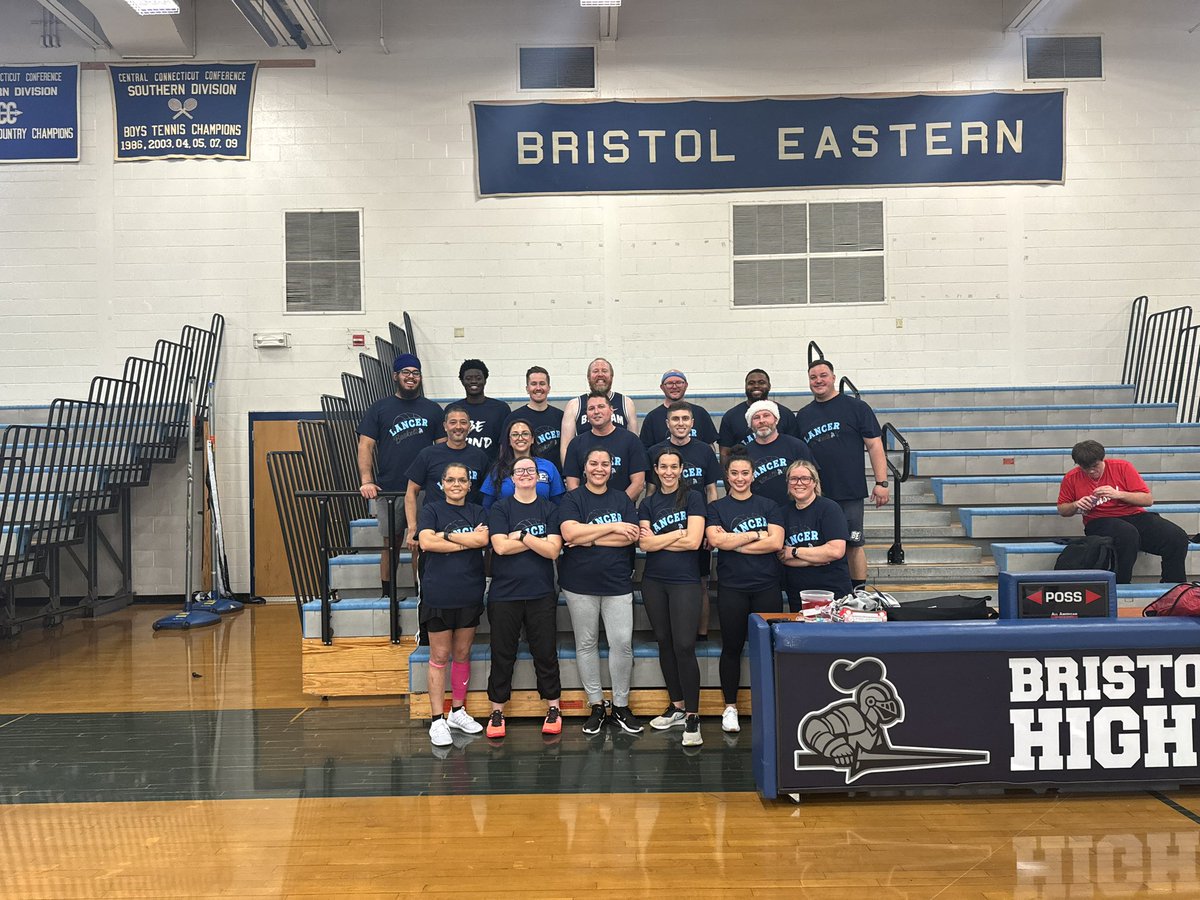 Courtney Decker tweet media