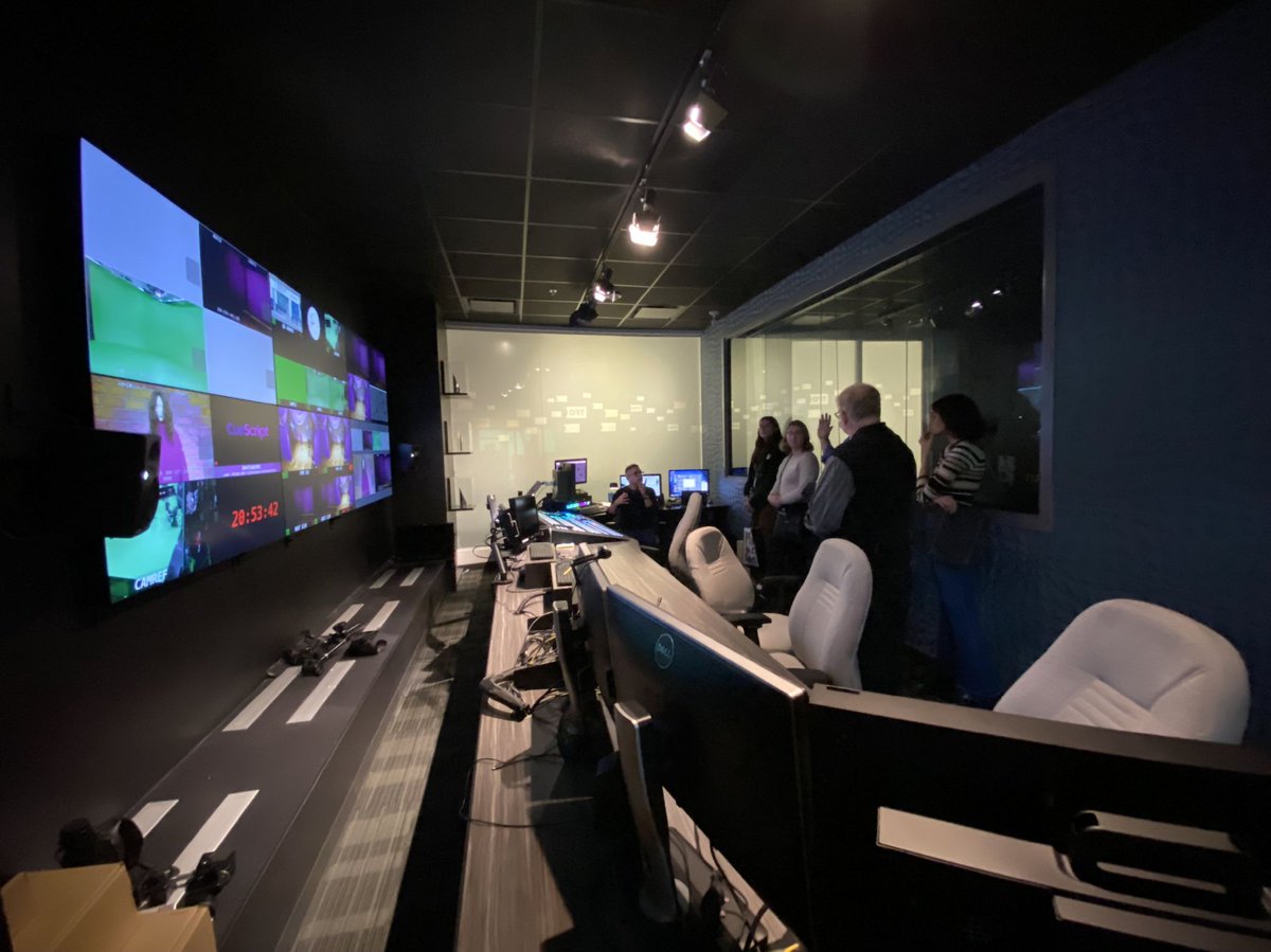 Applied_tweets's tweet image. Thank you to SMPTE Toronto Section and Groupe Média TFO for hosting a fantastic December 2023 meeting focused on UHD in Virtual Production! 🎥🌈📺
#AppliedInnovation #VirtualProduction #UHD #Broadcast #TFOstudios #GroupeMédiaTFO #AppliedElectronics