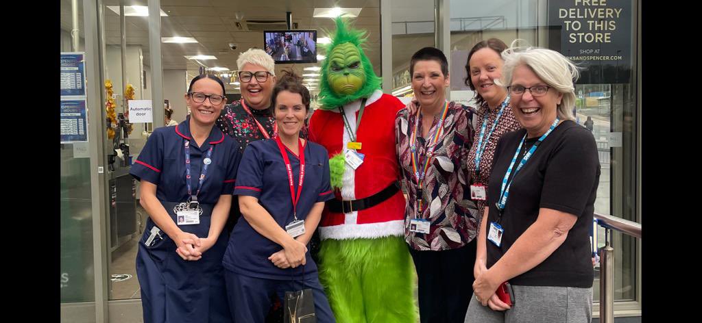 Merry Christmas all <a href="/UHP_NHS/">University Hospitals Plymouth NHS Trust</a> 🎄🎅