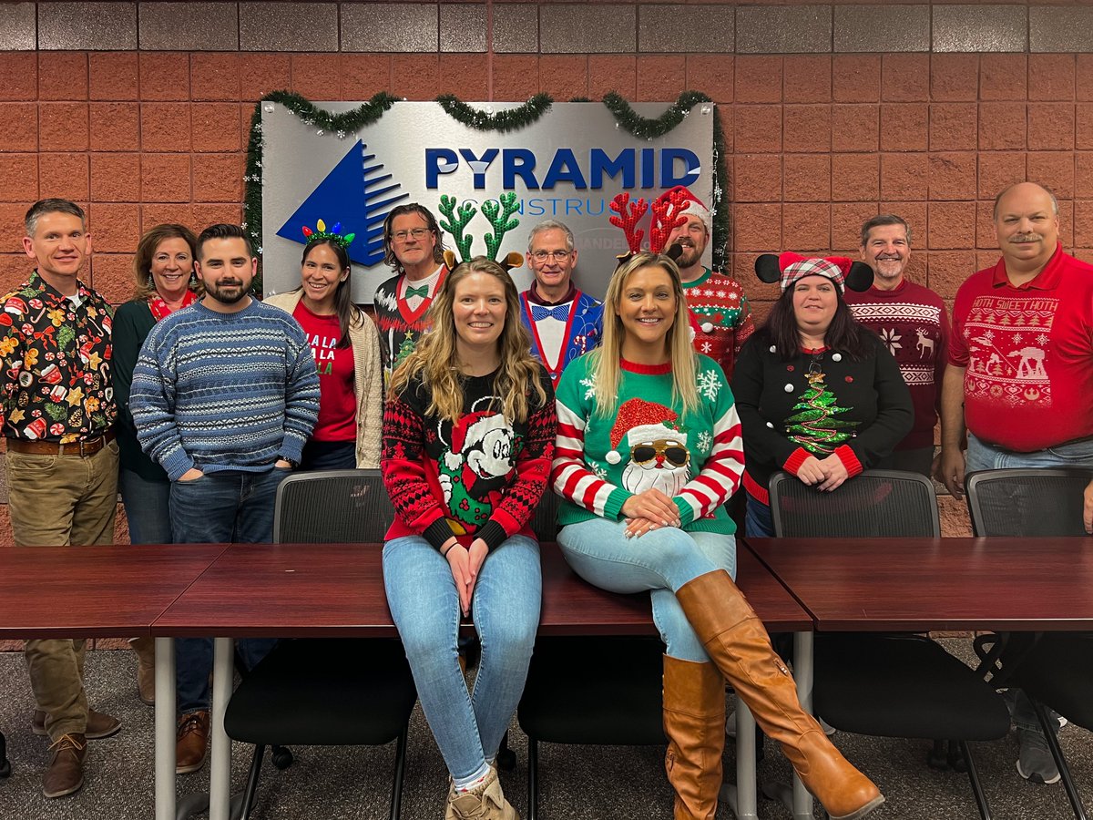 Our holiday lunch was a feast of festive flavors and jolly vibes! It was great spending a little time together during the busy holiday season!