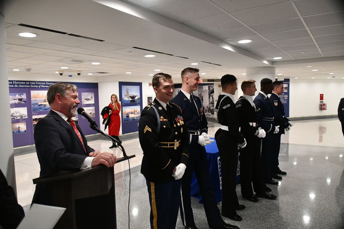 We had the honor of signing the Employer Support of the Guard and Reserve Statement of Support at the Pentagon. This pledge reaffirms our commitment to actively support the men and women serving in the National Guard and Reserve.

#ESGRSupport #MilitaryEmployment