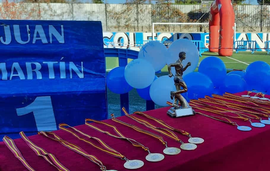 AndelColegio's tweet image. ¡Éxito en la XI Edición del Cross Juan Martín en el Colegio Andel! 🌲🎉

Hoy, el espíritu deportivo invadió nuestro colegio Andel con la emocionante celebración de la XI edición del Cross Juan Martín. 

andel.es/exito-en-la-xi…