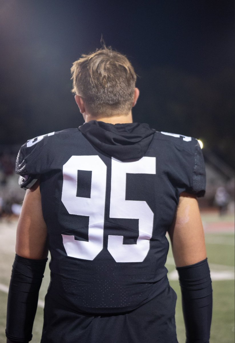 Senior Season-
53 TOT
9 TFL
6.0 Sacks
3 Caused Fumbles 
2 Fumble Recovery’s 
22 QBH

hudl.com/v/2Mw8YE