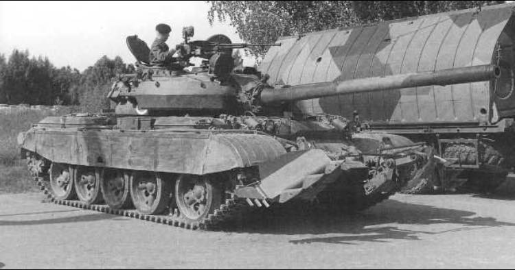 TRUFAULT's tweet photo. Esta es la respuesta finlandesa al programa soviético de actualización del #T55AM, con su blindaje BDD.
🇫🇮
#Finlandia #Historia #history #armo #armored #steel https://t.co/igiOVPpGjd