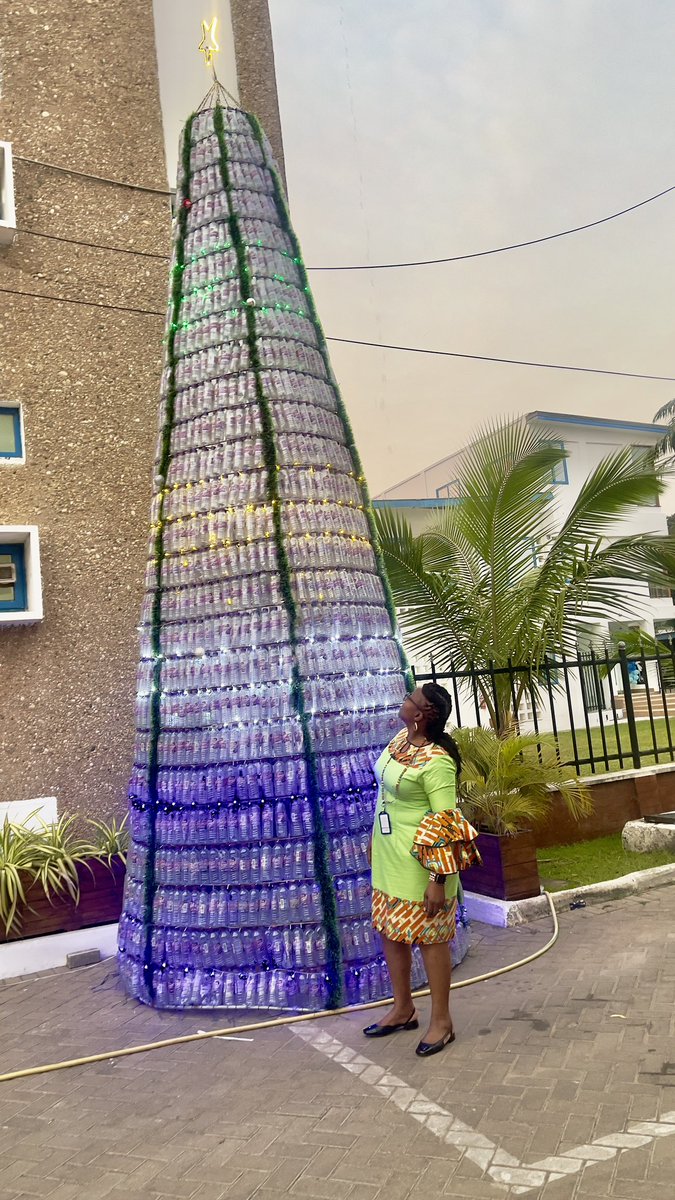 Plastic takes up to 500 years to decompose yet only 9% is recycled. Act now to #BeatPlasticPollution. Pleasure to host a Christmas 🌲 from used plastic bottles by one of our waste recovery innovators @MckingtorchAfri @UNDPGhana. #SegregateYourWaste #Reuse #Recycle!