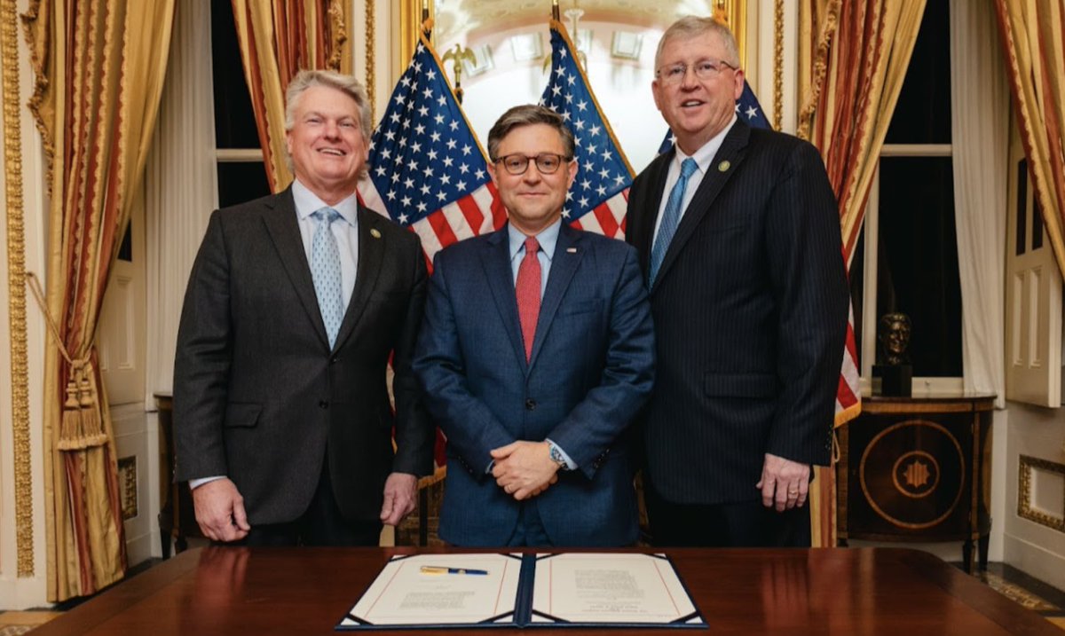 RepCollinsPress's tweet image. Collins' TRANQ Act Gets Signed Into Law by the President
“The signing of H.R. 1734 by the President cements @RepMikeCollins as the 𝐟𝐢𝐫𝐬𝐭 𝐟𝐫𝐞𝐬𝐡𝐦𝐚𝐧 𝐨𝐟 𝐭𝐡𝐞 𝟏𝟏𝟖𝐭𝐡 𝐂𝐨𝐧𝐠𝐫𝐞𝐬𝐬 𝐭𝐨 𝐡𝐚𝐯𝐞 𝐚 𝐛𝐢𝐥𝐥 𝐛𝐞𝐜𝐨𝐦𝐞 𝐥𝐚𝐰.”
More⬇️
collins.house.gov/media/press-re…