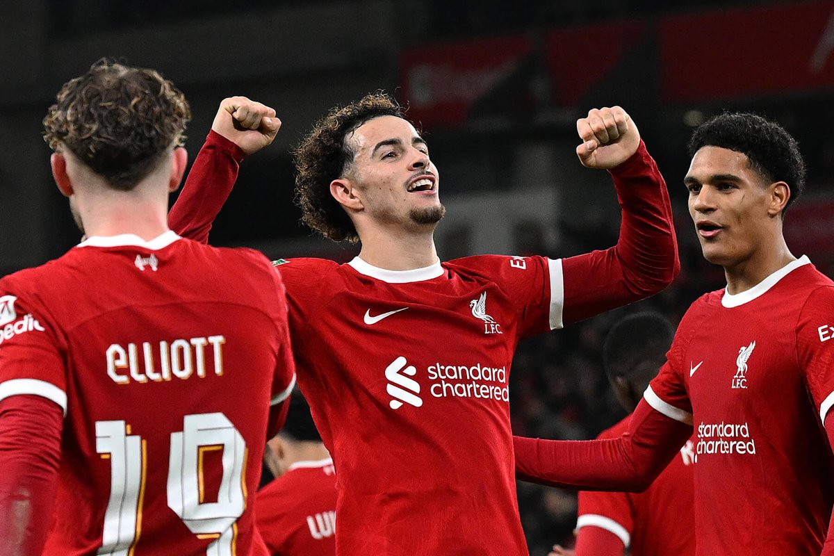 Liverpool and Chelsea face Fulham and Middlesbrough in the #CarabaoCup semi-finals. VAR decision pending for the #EFL clubs. Will we see another #Mudryk miracle? Read more on @TheAthleticUK