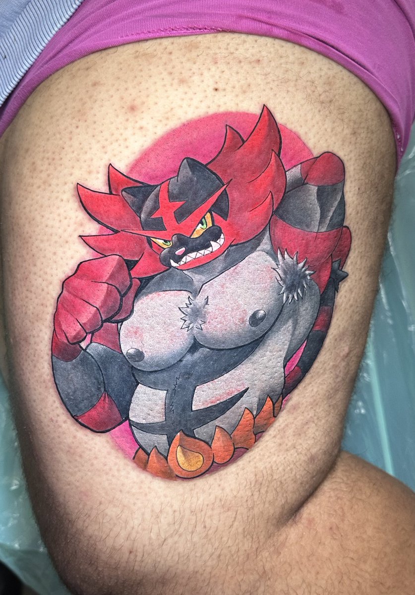 Today I got to make this big hunky Incineroar tattoo for Aki!! Thanks for the trust and for wanting a big beefy boy tattoo hehe! (Bloody in places especially the lighter areas! )  💖<a href="/akipandad/">Aki Pandad ➡️ Cfz</a> <a href="/tastefulbamboo/">tastefulbamboo.bsky.social</a>  
#furrytattoo #furryart #incineroar