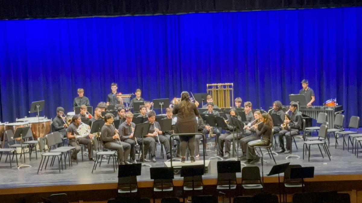 Winter Concert: ✅

Great Job to the JGHS Band on last nights performance! Thank you to all the alumni who came back to play, it was so nice to see and hear you!

Happy Holidays, everyone!