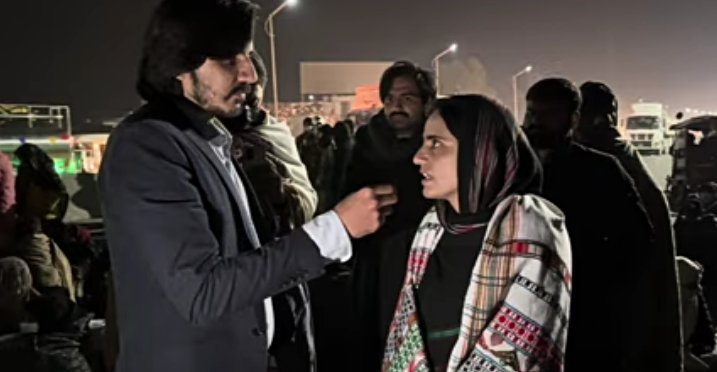 Malika Ameen MMJ (@mm4justice) on Twitter photo مہرنگ بلوچ ،معصوم بلوچ خواتین کیساتھ دسمبر کی سرد ترین رات میں اسلام آباد ٹول پلازہ پر اپنے محافظوں کی منتیں کر رہی ہے کہ اُنہیں پریس کلب جانے دیا جائے لعنت ہے بلوچ وزیراعظم پہ کہ بلوچستان کی مائیں بہنیں بیٹیاں انصاف کیلئے شہر اقتدار کے دروازے پر کھڑی ہیں
<a href="/UN/">United Nations</a> مہرنگ بلوچ ،معصوم بلوچ خواتین کیساتھ دسمبر کی سرد ترین رات میں اسلام آباد ٹول پلازہ پر اپنے محافظوں کی منتیں کر رہی ہے کہ اُنہیں پریس کلب جانے دیا جائے لعنت ہے بلوچ وزیراعظم پہ کہ بلوچستان کی مائیں بہنیں بیٹیاں انصاف کیلئے شہر اقتدار کے دروازے پر کھڑی ہیں
<a href="/UN/">United Nations</a>