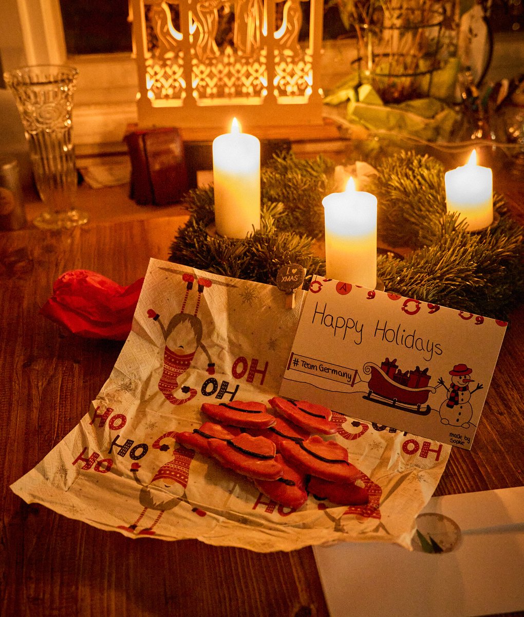 Karsten Gresch (@gresch) on Twitter photo Check out what just arrived in the mail: Festive greetings from our team lead! Self-hacked, eh, baked, with support from the family 🤩 Many thanks to <a href="/faulhaber_IT/">Sebastian Faulhaber 🇺🇦</a> for the incredible support throughout the entire year... 😀 Happy holidays ahead! #LifeAtRedHat #OpenCulture #RedHat Check out what just arrived in the mail: Festive greetings from our team lead! Self-hacked, eh, baked, with support from the family 🤩 Many thanks to <a href="/faulhaber_IT/">Sebastian Faulhaber 🇺🇦</a> for the incredible support throughout the entire year... 😀 Happy holidays ahead! #LifeAtRedHat #OpenCulture #RedHat