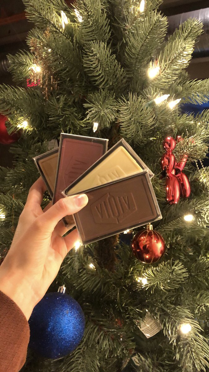 Christmas came early!!✨ Get your custom chocolate today 🍫 604infinite.shops.gigantik.io/drops