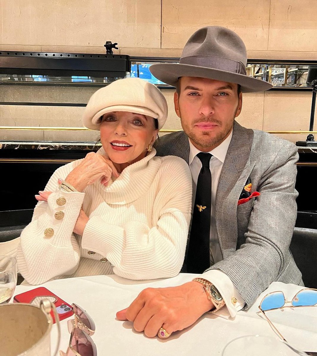 Today I had the pleasure of having the most lovely lunch with the incomparable @Joancollinsdbe such wonderful company. Exciting things to come.♥️