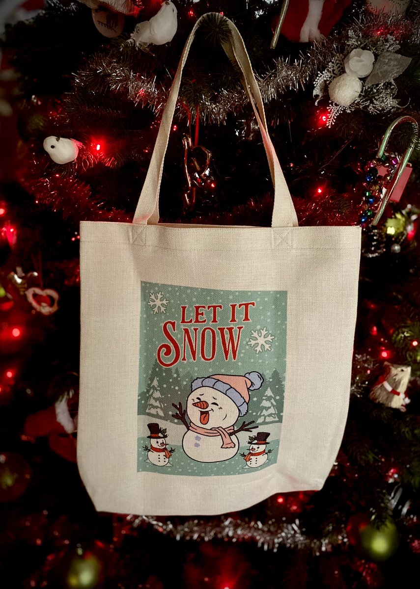 We just received this beautiful tote bag from ArtfulBoo.com and it is gorgeous ❄️☃️❄️ Gunner won it from the #KindnessGiveaway sponsored by @KaiaIsland and he is so HAPPY❤️🥰 Thank you so much! 
#ArtfulBoo #ChristmasTote #CharliePawsUp