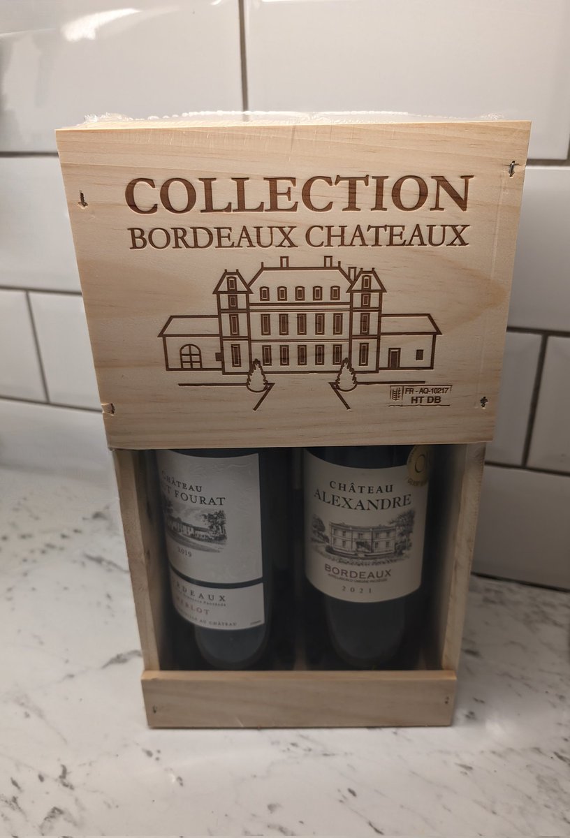 galwaysfuture's tweet image. One of the rare thank yous as an IT guy for one of the even rarer times the system worked as expected 😂 Thanks for the kind and well judged gift (you know who you are)   #nowyouhavemeonspeeddial