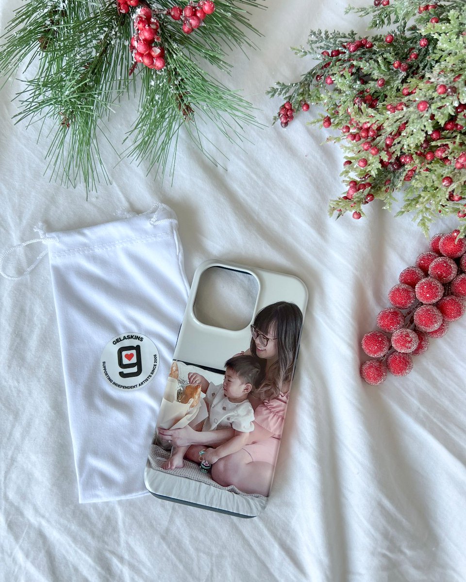 Whether you just started a family or have a special memory you want to commemorate for 2023, we can help! Upload any photo to our online customizer and let us create the perfect holiday gift for you. Visit the link in our bio to create your own 📱🎁 #GelaSkins

📸 : @itsdianato