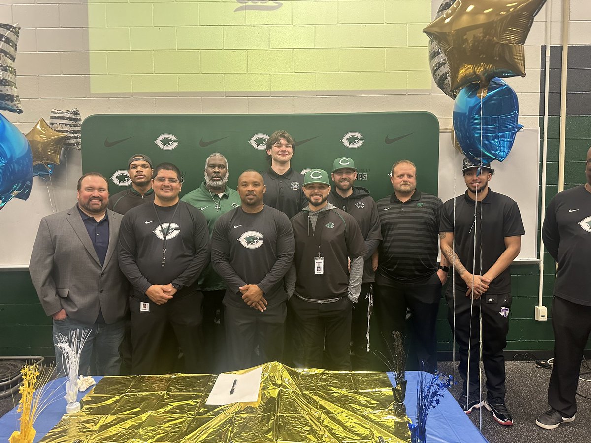 Connally Football (@connallyfb) on Twitter photo Scenes from Signing Day:
<a href="/AidenNewbill/">Aiden Newbill</a> signed his NLI to play for <a href="/CalFootball/">Cal Football</a> this morning.
What a great example of what it means to be a Student Athlete and represent <a href="/ConnallyFb/">Connally Football</a>. We are so proud of you Aiden! #Cougarville Scenes from Signing Day:
<a href="/AidenNewbill/">Aiden Newbill</a> signed his NLI to play for <a href="/CalFootball/">Cal Football</a> this morning.
What a great example of what it means to be a Student Athlete and represent <a href="/ConnallyFb/">Connally Football</a>. We are so proud of you Aiden! #Cougarville