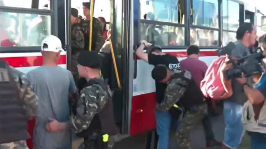 VillalbaEd's tweet image. Que la #Dictadura y coso... Pero esto fue en abril de este año... no gobernaba Milei...