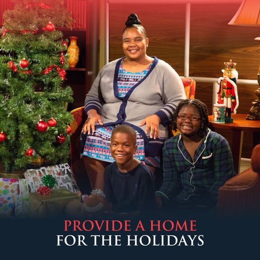 As the season changes, our commitment to serve doesn't waver.

When you donate to a Red Kettle, you're providing a warm, safe home for the holidays to our neighbors. If you would like to keep giving, we invite you to become a reoccurring donor for $25 a month.