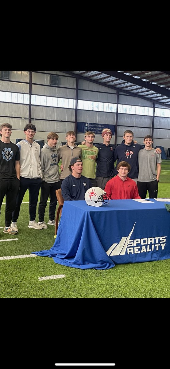 It’s official !! 🕷️🕷️ Super Blessed and Super excited ! <a href="/CoachOctober/">Winston October</a> <a href="/Spiders_FB/">Richmond Spiders Football</a>