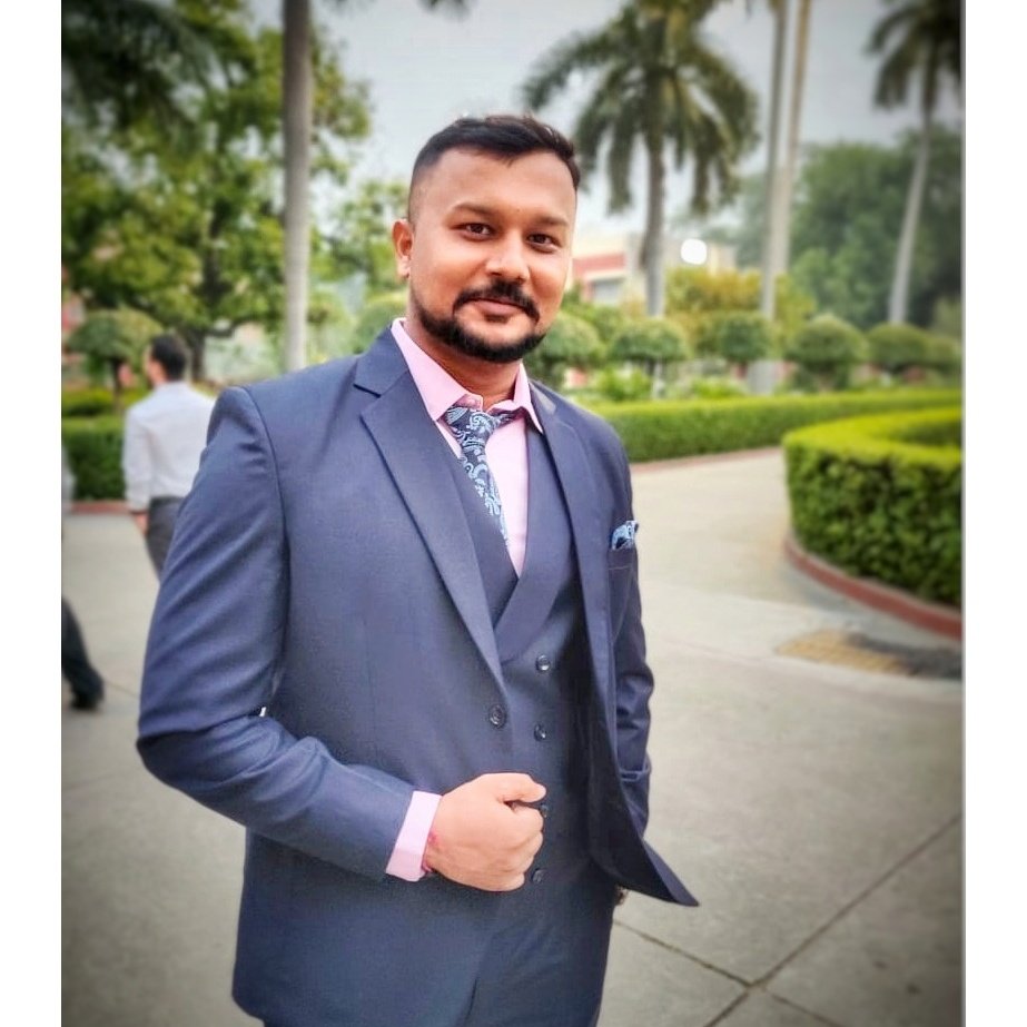 arpanhroy's tweet photo. #NewProfilePic https://t.co/Msniy5aZpR