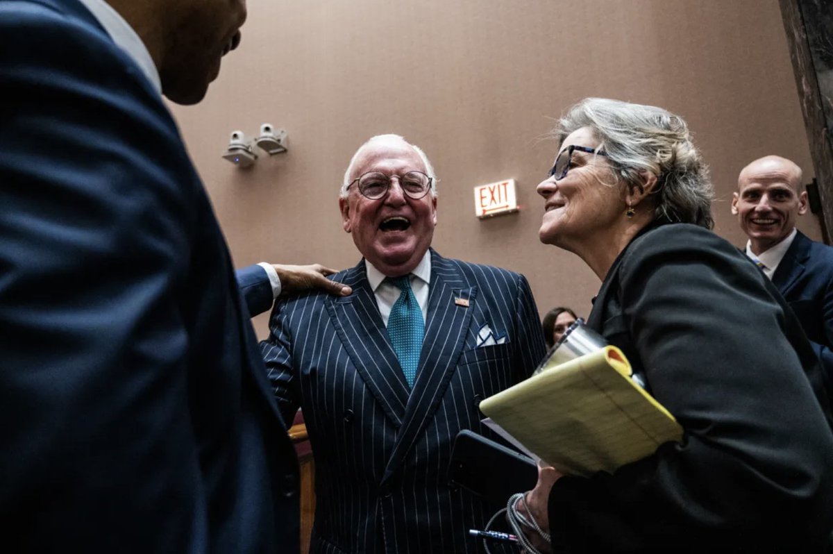 Before the verdict, @mickeyd1971 jumps on the @BlockClubCHI pod to talk about the legacy of Ed Burke - Chicago's longest serving alderman. tinyurl.com/bwr425yc 📷 - @colinbphoto