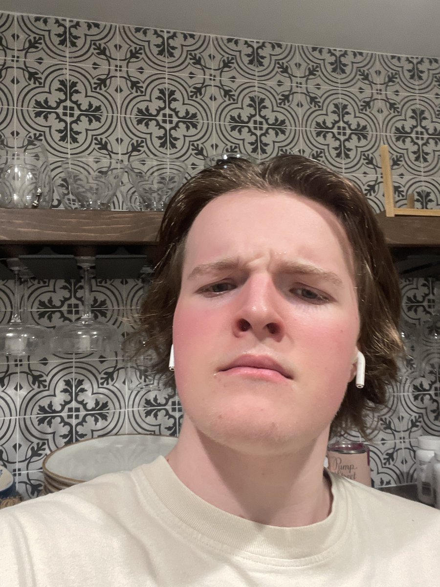 Clown being a clown

Rip everyone who has lost money on Hypedrop &amp; CSGORoll due to their fucked rules.