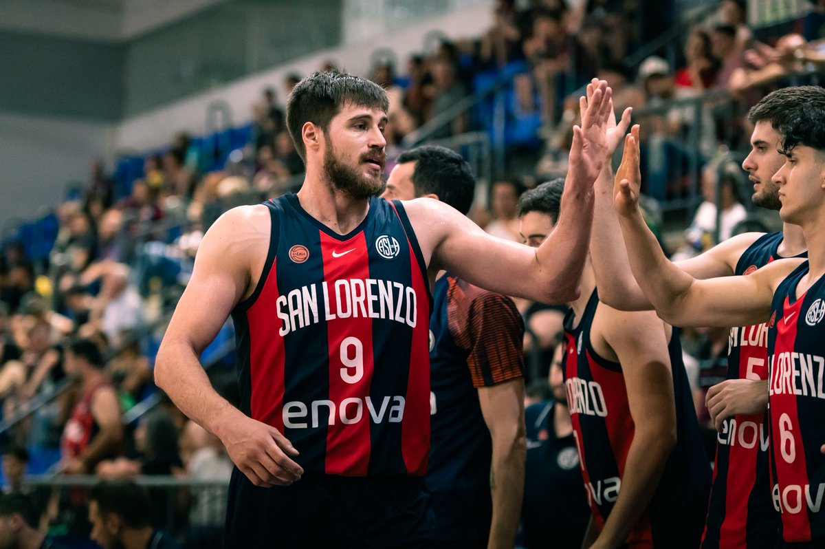 SanLorenzo's tweet photo. #Básquet 🏀 ¡No faltes al último partido de 2023!

Mañana a las 20, #SanLorenzo recibe a Zárate, en el Roberto Pando, por la fecha 15 de la Liga Nacional.

🙌 ¡Venite a Boedo y acompañá al Ciclón en el juego final de este año!

💙❤️ ¡Vamos con todo! https://t.co/l9zyC9ebUo