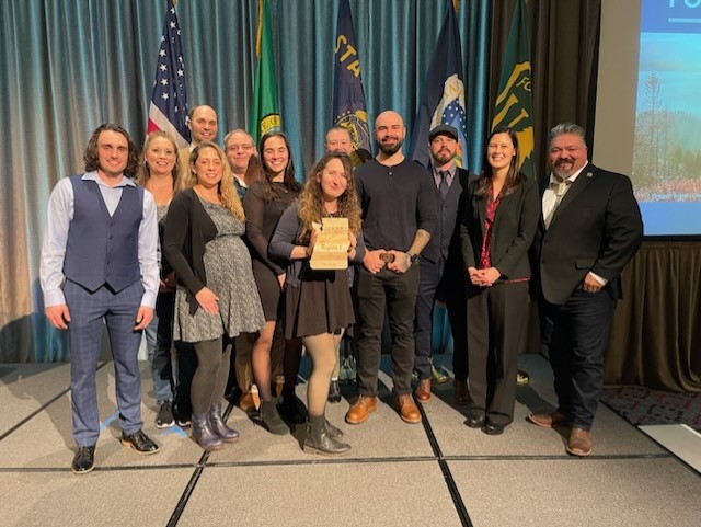 We are THRILLED to share that Columbia Cascade Dispatch was recognized at the USFS Region 6, Team of the Year on Dec.13th. The award acknowledged both the dispatch permanent and seasonal staff, including ODF's Angela Peterson and Ben Hansel. More at facebook.com/ODFCentralOreg…