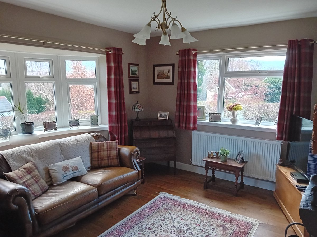 mouse_workshop's tweet image. Progress with the house renovation. The living isn&apos;t quite finished but almost there! The chimney breast was taken down and centralised to accommodate a larger TV. Slow but steady progress!