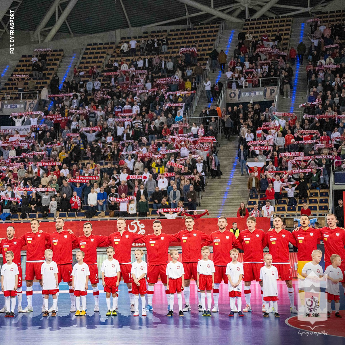 Spotkanie Polska – Ukraina oglądało z trybun 5500 kibiców, co stanowi frekwencyjny rekord podczas futsalowego meczu w naszym kraju. DZIĘKUJEMY!