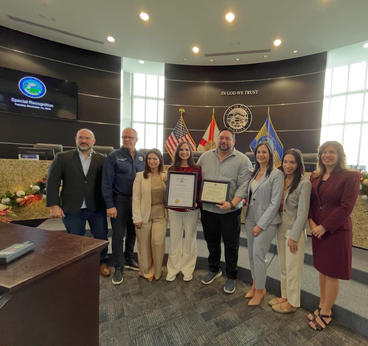 GoHumanRights_'s tweet image. 🌟 Human Rights Day in Doral! 🌍✨

As guardians of human rights, we extend our heartfelt thanks to the city authorities, the mayor @ChristiFraga , and council members @Maureenportia @Rafaelpineyro @oscarpuigfordo1 Digna Cabral, for making this proclamation possible.