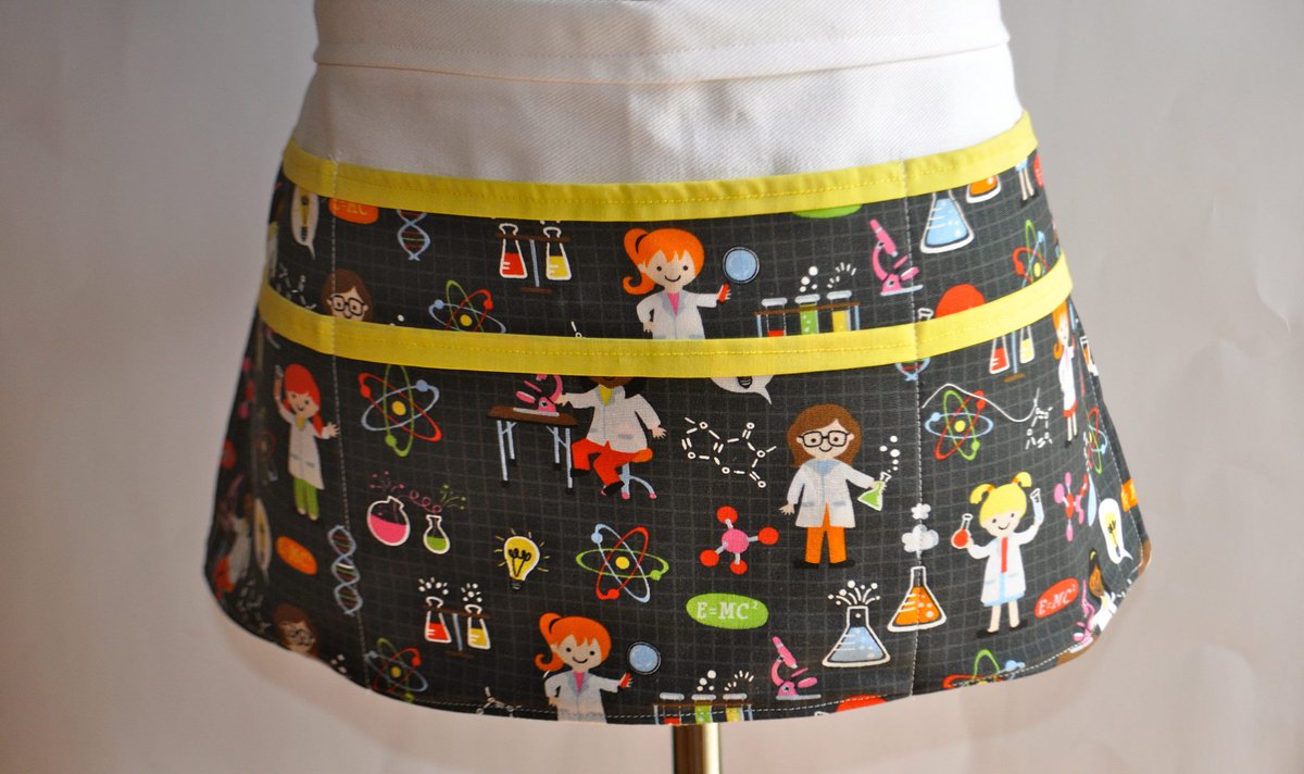 Female Scientist Teacher apron tuppu.net/41974193 #craftbizparty #craftshout #ChemistryTeacher