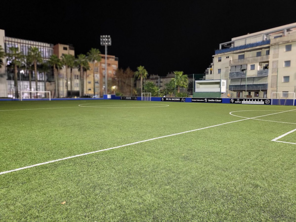 Jornada de convivencia de entrenadores-as en la <a href="/FedFutbolCeuta/">RFFCE</a> y organizado por el <a href="/EntrenadorRFFCE/">Entrenadores de la RFFCE</a> gracias <a href="/ichaves1978/">Ivan Chaves (ICH)</a> por estas iniciativas y muchas más que has llevado a cabo abrazo de gol.