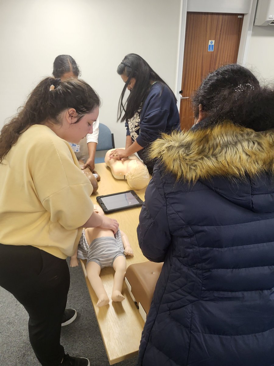 Lovely few days of pre-Christmas teaching with amazing learner engagement on the 'Deteriorating Child' study day with @Jadelwilkinson and @AdyWhitehallRN @WACEducationUHL @LeicChildHosp