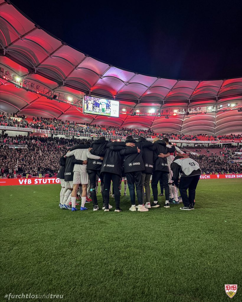 Gemeinsam auf Platz 3 überwintern. Danke. 🤍❤️🤍🙏

#VfB | #VfBFCA 3:0