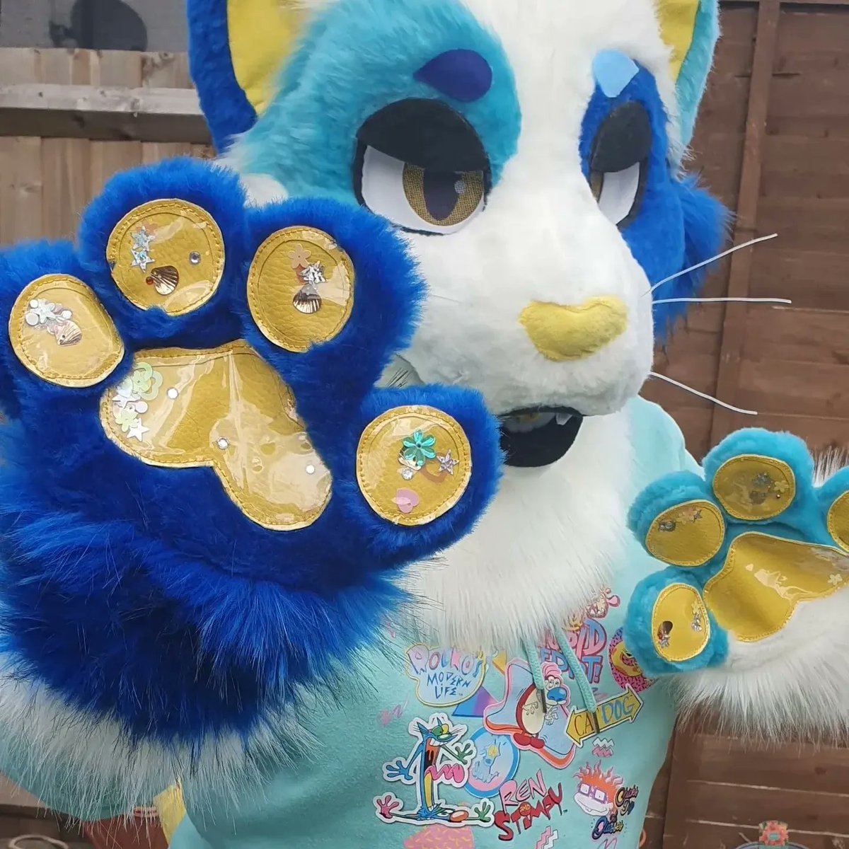 #fursuitforsale

Cute space kitty partial for sale £1500 

Comes with a badge, ref and a discount on sneakers by <a href="/SneakyPawss/">Sneaky Paws Sneakers</a>

The partial contains 
Head
Paws 
Tail

Don't be afraid to pm me here or over on tg @/caspii