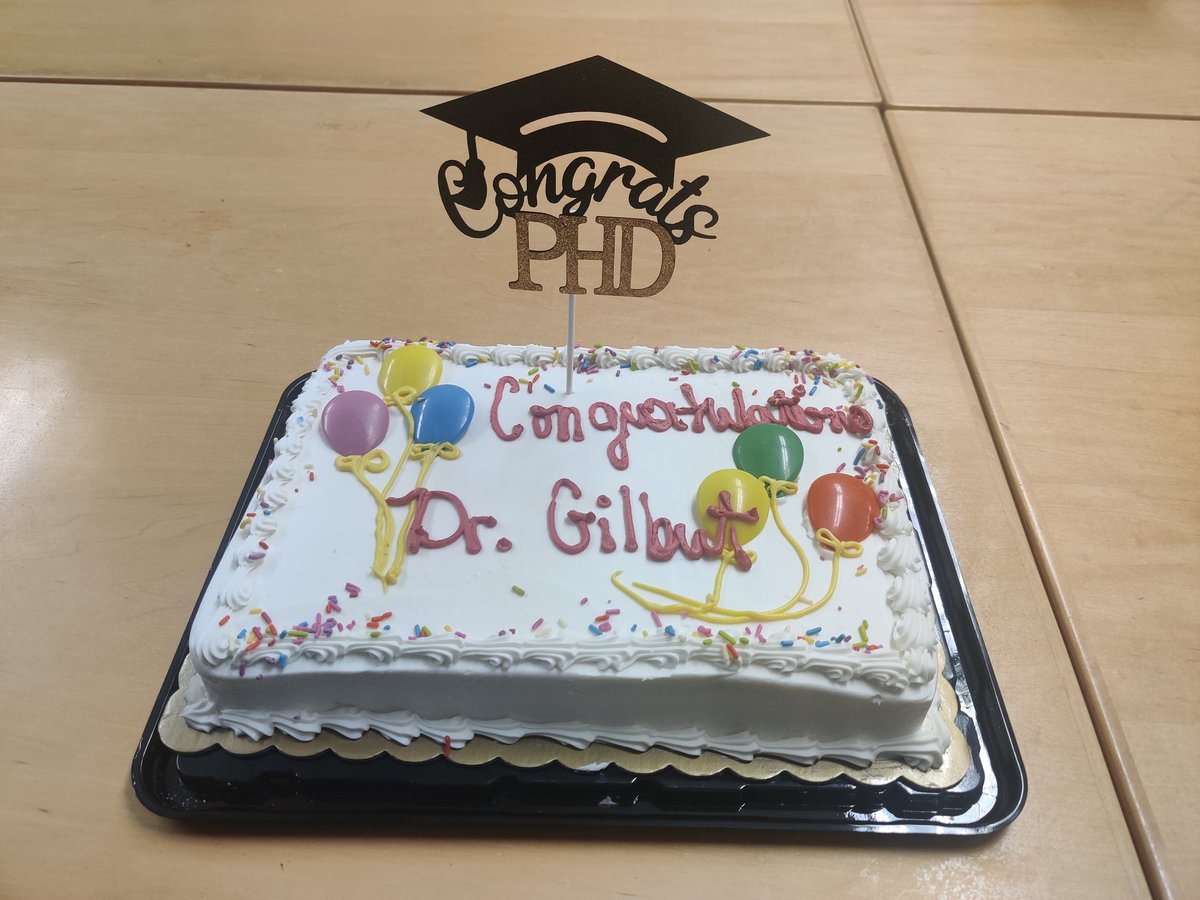 Congratulations, Dr. Gilbert! 🎓 @AustinBGilbert has defended his thesis on #emergent properties of #coordination-driven self-assembled #nanocages. The 10th Cook Lab member (joint with @Watsonlab_UB lab) to earn a Ph.D. Best wishes for your postdoctoral journey at @UWMadison.